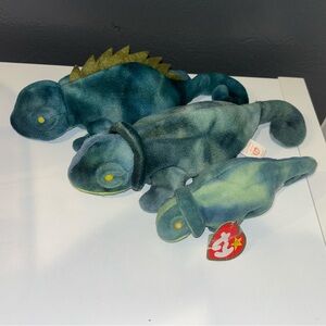 Ty Beanie Babies Iggy Iguana and Baby Iguana and Rainbow Chameleon